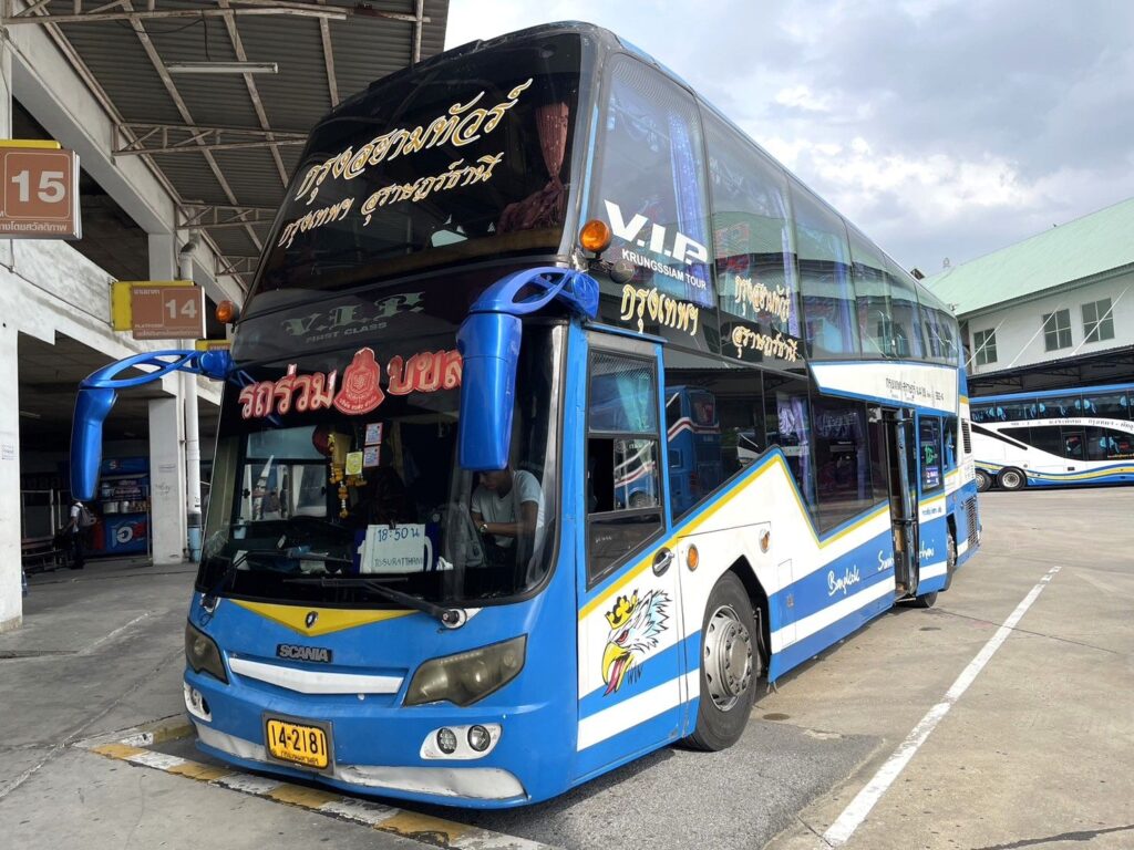スラートターニー行きバス