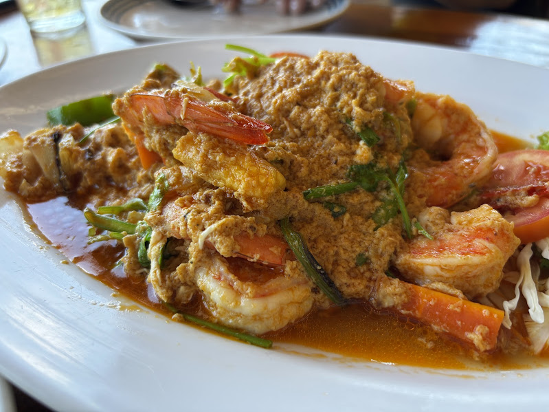 Paradise Pearl Bungalowの海老のカレー炒め