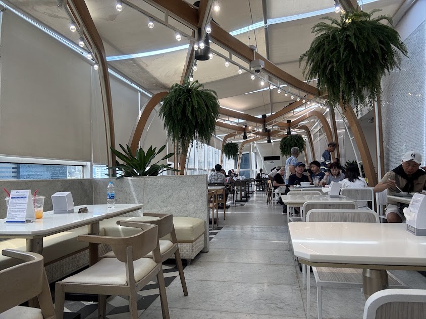 エンポリアム フードコート